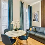 Prime Location - Orsay - Chic Apartment