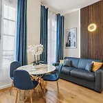 Prime Location - Orsay - Chic Apartment
